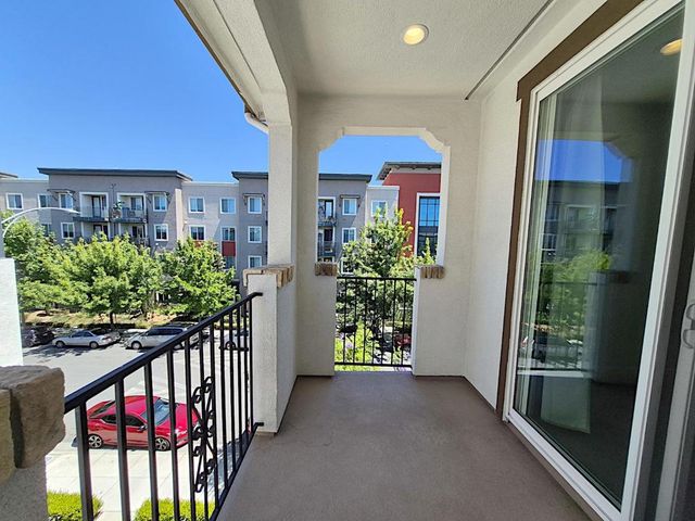 97 Montecito Vista Drive 8, San Jose, CA 95111