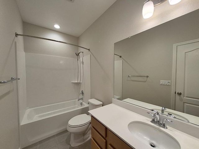 97 Montecito Vista Drive 8, San Jose, CA 95111