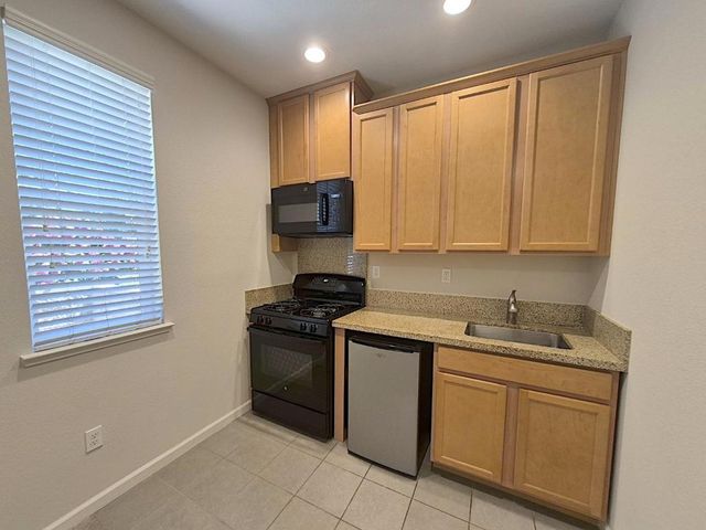 97 Montecito Vista Drive 8, San Jose, CA 95111