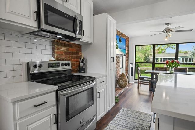 2601 WINDWARD COURT, Orlando, FL 32805