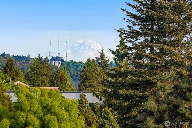 1203 H N Allen Place, Seattle, WA 98103