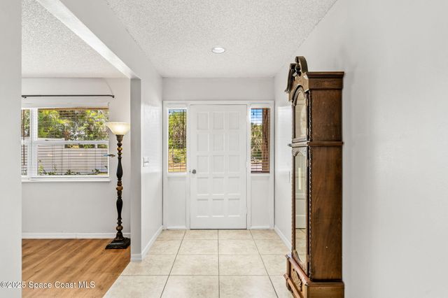 36 Mohican Way, Melbourne Beach, FL 32951