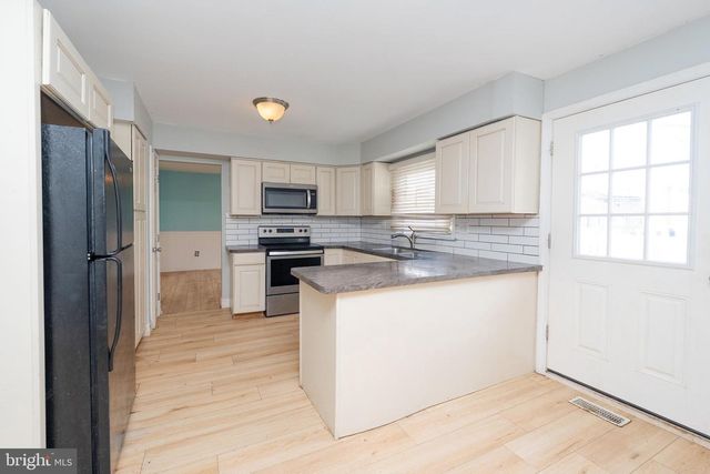 501 BRIAN DR, Cherry Hill, NJ 08003