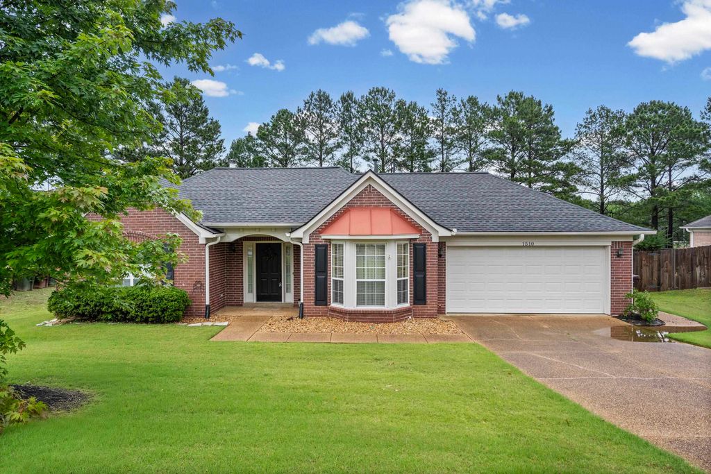 1510 WOLF RIDGE DR, Collierville, TN 38017