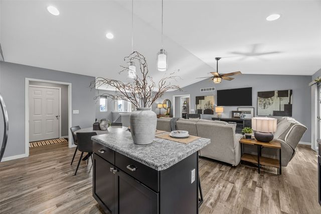 601 Gentry Lane, Tiffin, IA 52340