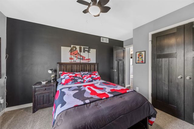 601 Gentry Lane, Tiffin, IA 52340