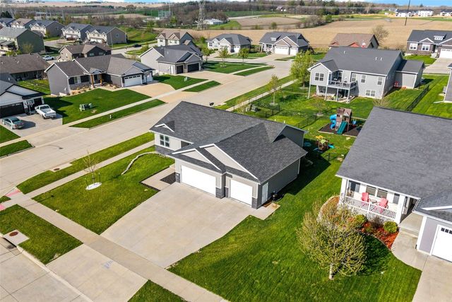601 Gentry Lane, Tiffin, IA 52340