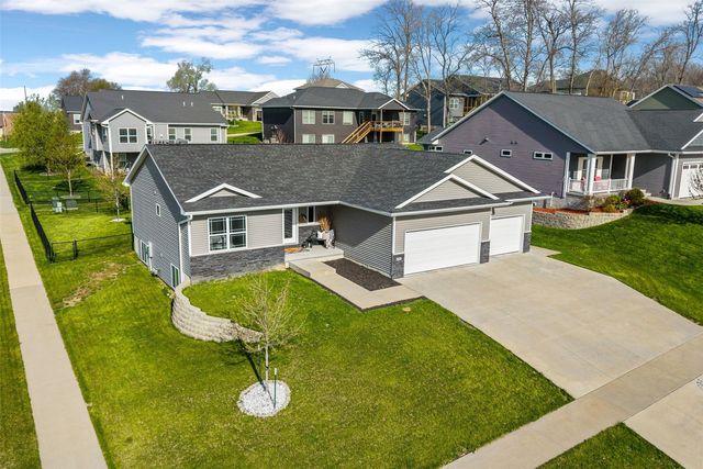 601 Gentry Lane, Tiffin, IA 52340