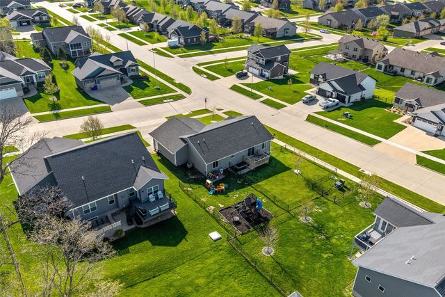 601 Gentry Lane, Tiffin, IA 52340