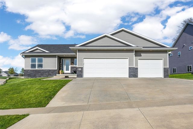 601 Gentry Lane, Tiffin, IA 52340