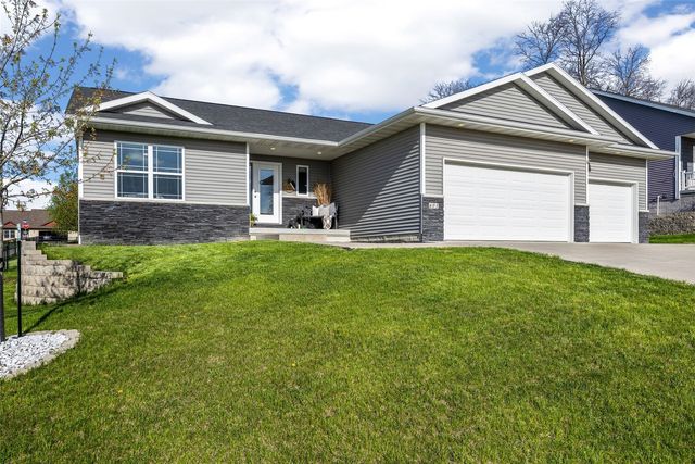 601 Gentry Lane, Tiffin, IA 52340