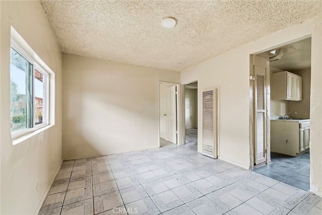 9027 Compton Avenue, Los Angeles, CA 90002