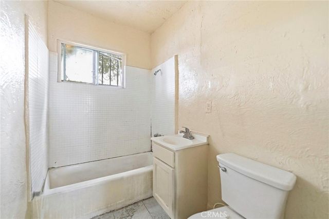 9027 Compton Avenue, Los Angeles, CA 90002