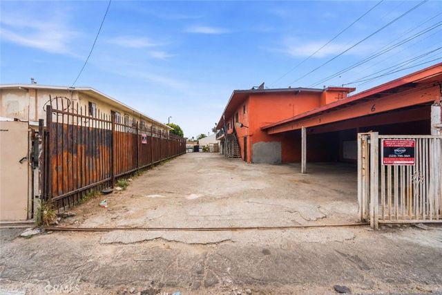 9027 Compton Avenue, Los Angeles, CA 90002