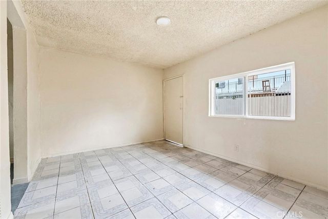 9027 Compton Avenue, Los Angeles, CA 90002