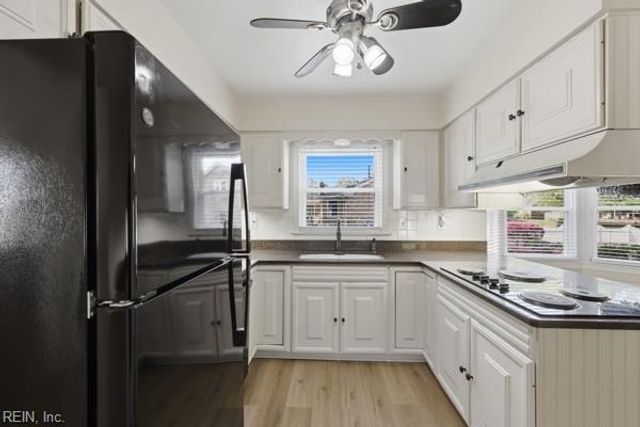 5233 Fairfield BLVD, Virginia Beach, VA 23464