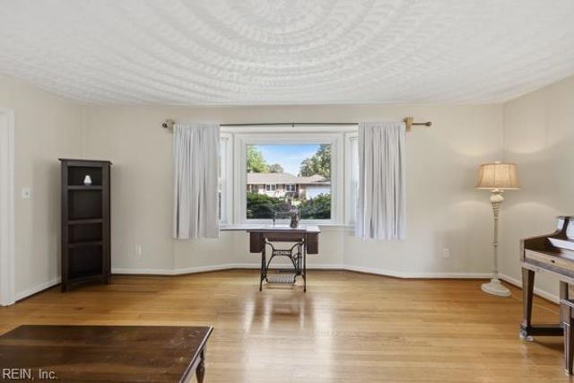 5233 Fairfield BLVD, Virginia Beach, VA 23464