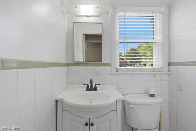5233 Fairfield BLVD, Virginia Beach, VA 23464