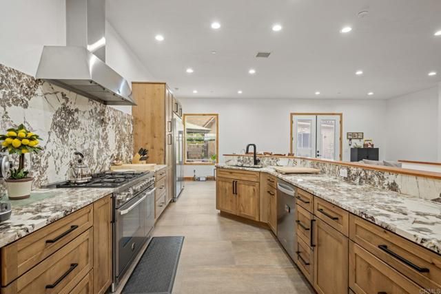 1140 Gary Lane, Escondido, CA 92026