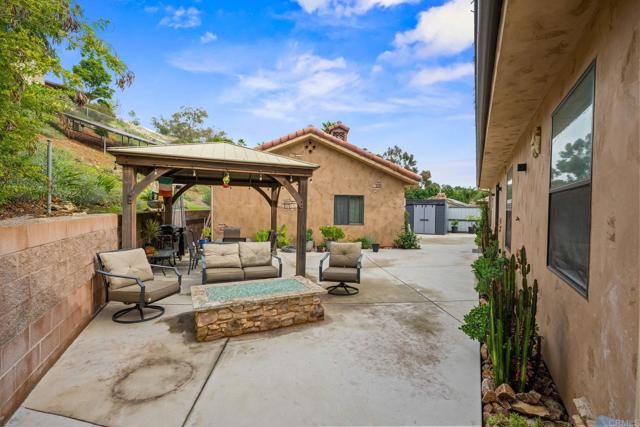 1140 Gary Lane, Escondido, CA 92026