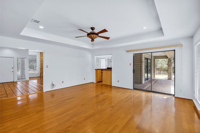 6326 Oakleaf Road, Dallas, TX 75248