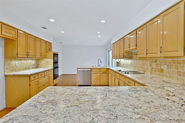 6326 Oakleaf Road, Dallas, TX 75248