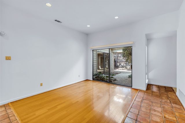 6326 Oakleaf Road, Dallas, TX 75248