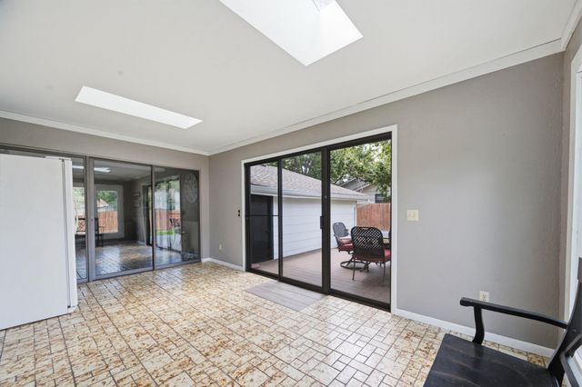 8226 E Peach Tree Ln, Wichita, KS 67207