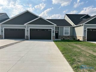 236 SOUTH BRIDGE Road, Northwood, OH 43619