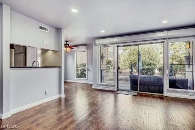 682 Oakmont Avenue 1507, Las Vegas, NV 89109