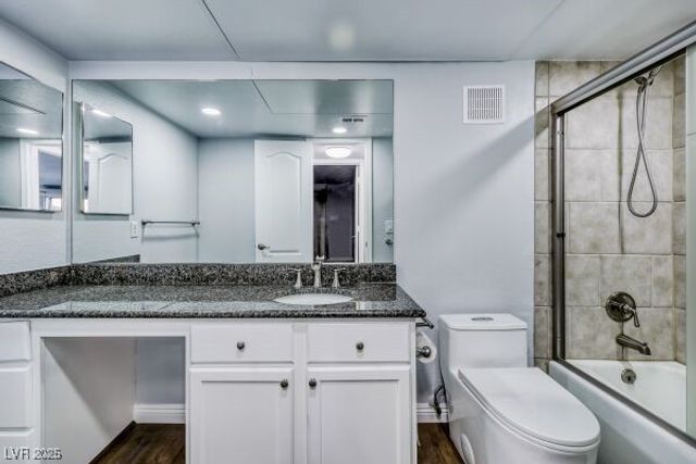 682 Oakmont Avenue 1507, Las Vegas, NV 89109