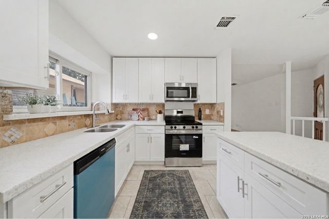 9231 DEER VLG, San Antonio, TX 78250