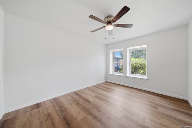 9231 DEER VLG, San Antonio, TX 78250