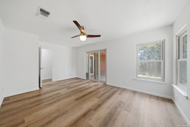 9231 DEER VLG, San Antonio, TX 78250
