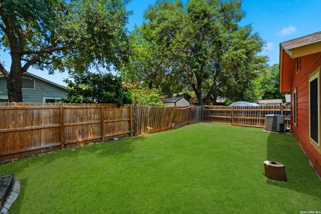 9231 DEER VLG, San Antonio, TX 78250