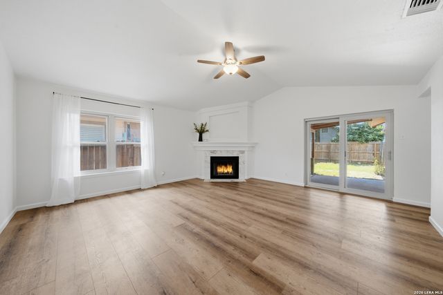 9231 DEER VLG, San Antonio, TX 78250