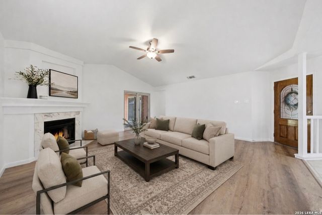 9231 DEER VLG, San Antonio, TX 78250