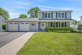 15 Peachstone Road, Howell, NJ 07731