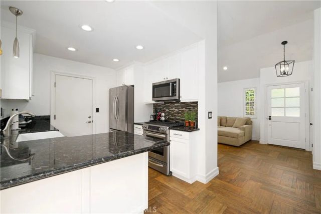 20 Wintermist, Irvine, CA 92614