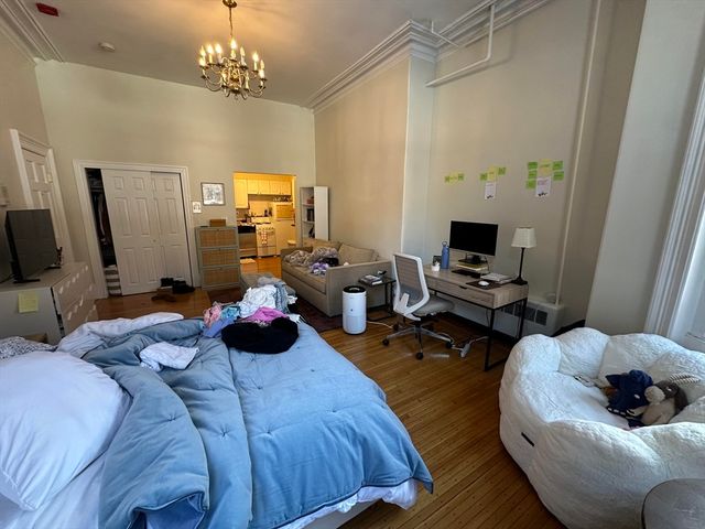 300 Marlborough Street 3, Boston, MA 02116