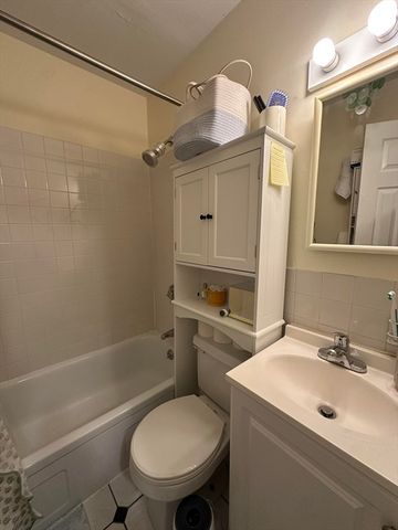 300 Marlborough Street 3, Boston, MA 02116