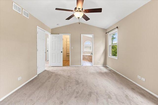 66 Copperwood Drive, Buffalo Grove, IL 60089