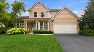 66 Copperwood Drive, Buffalo Grove, IL 60089