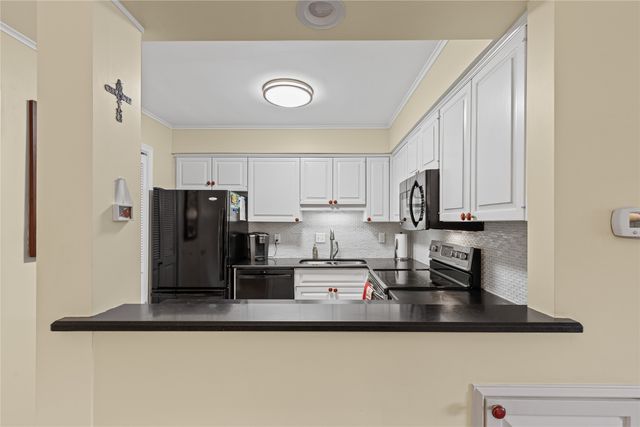 1231 Roaring Springs Road 1, Fort Worth, TX 76114