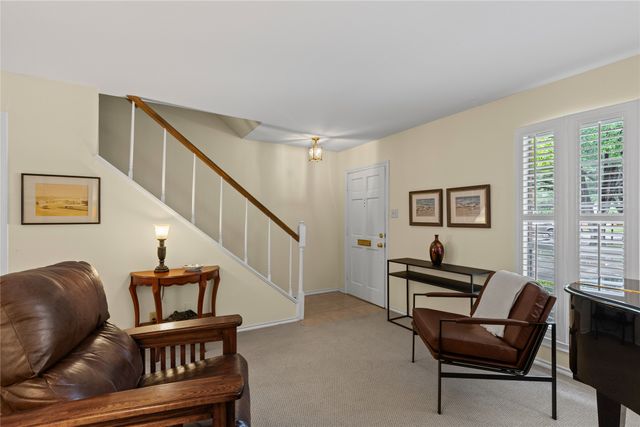 1231 Roaring Springs Road 1, Fort Worth, TX 76114