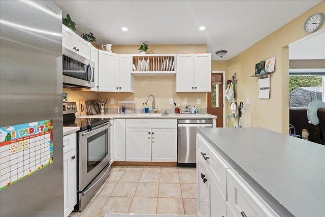3410 HIS COURT, North Pole, AK 99705