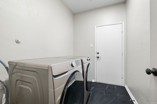 2634 Lakehills St, San Antonio, TX 78251