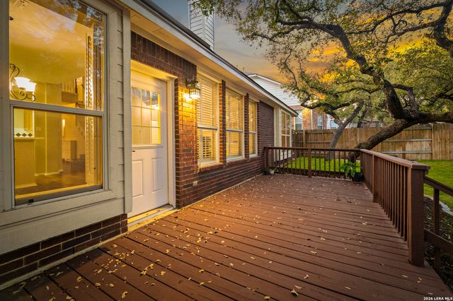 2634 Lakehills St, San Antonio, TX 78251