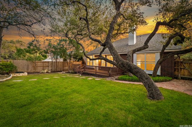 2634 Lakehills St, San Antonio, TX 78251