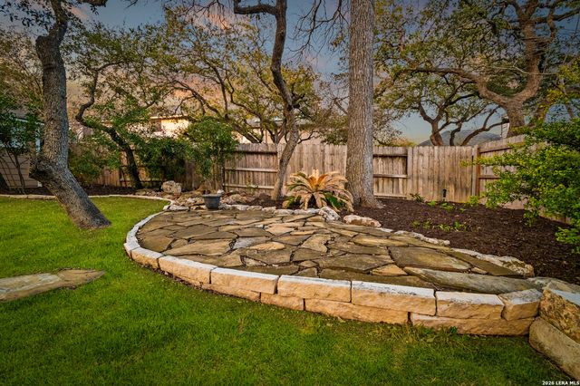 2634 Lakehills St, San Antonio, TX 78251